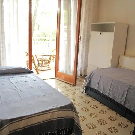 Breathtaking Seaview In Grado-beahost Apartman Grado