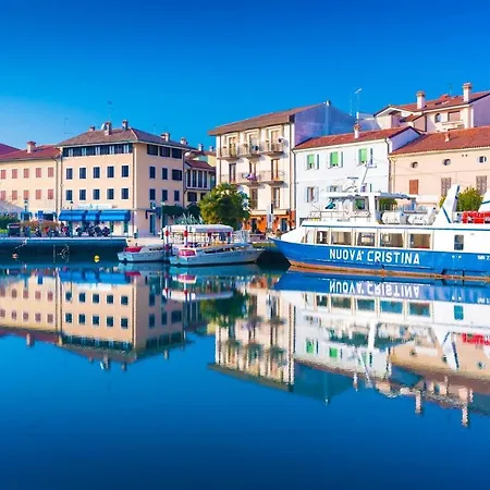 Breathtaking Seaview In Grado-beahost 公寓 *